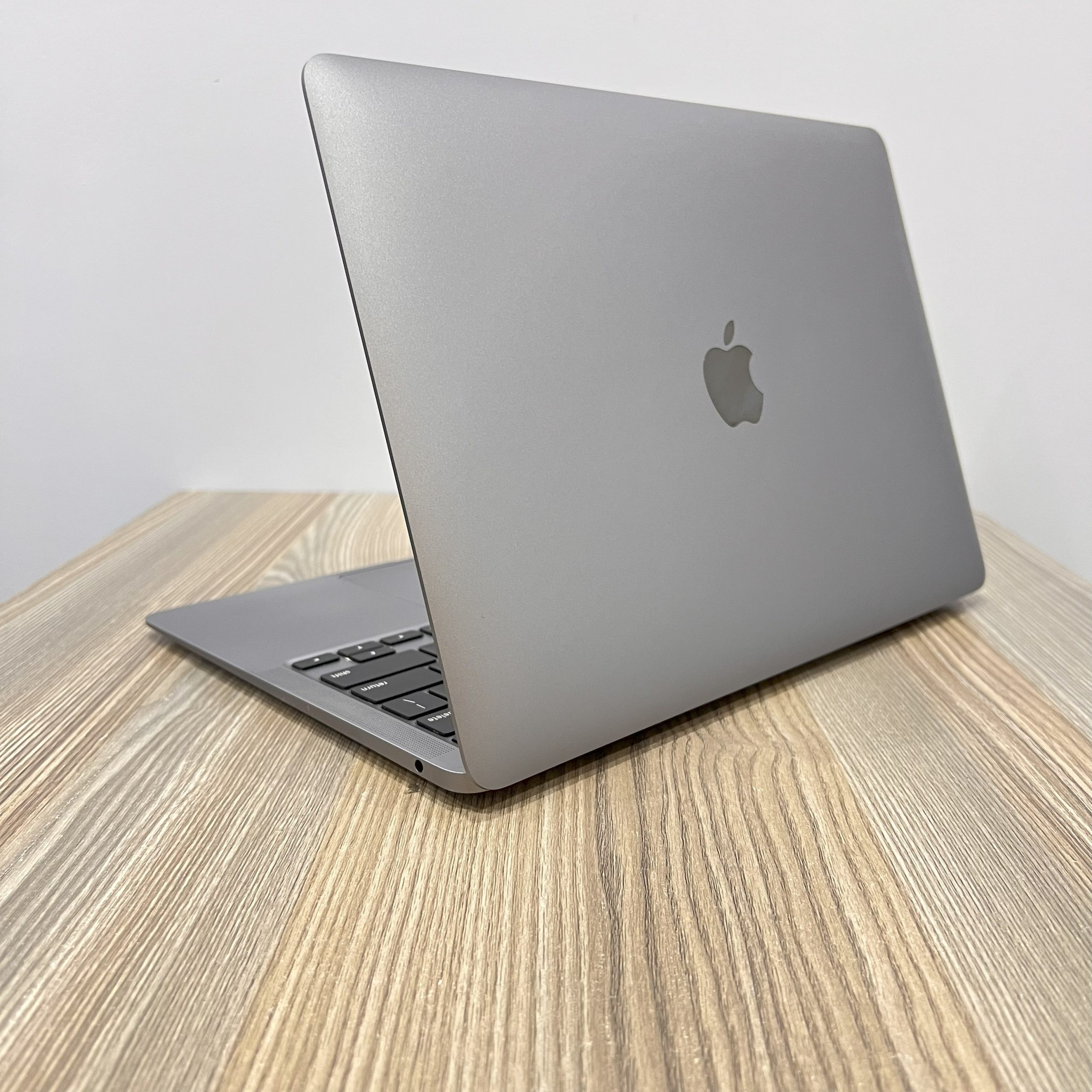 Apple MacBook Air (2020) | Laptop | 13.3-inch Retina Display 